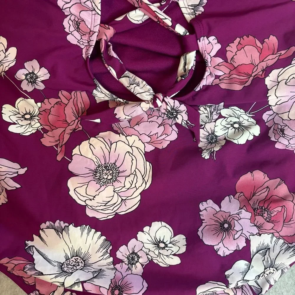 Freshwater Surplice Lace-Back One-Piece Swimsuit Plus Size 2X Purple Floral - Picture 7 of 16
